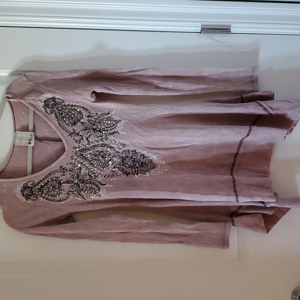 Vocal long sleeve waffle knit shirt,  size large pink and black